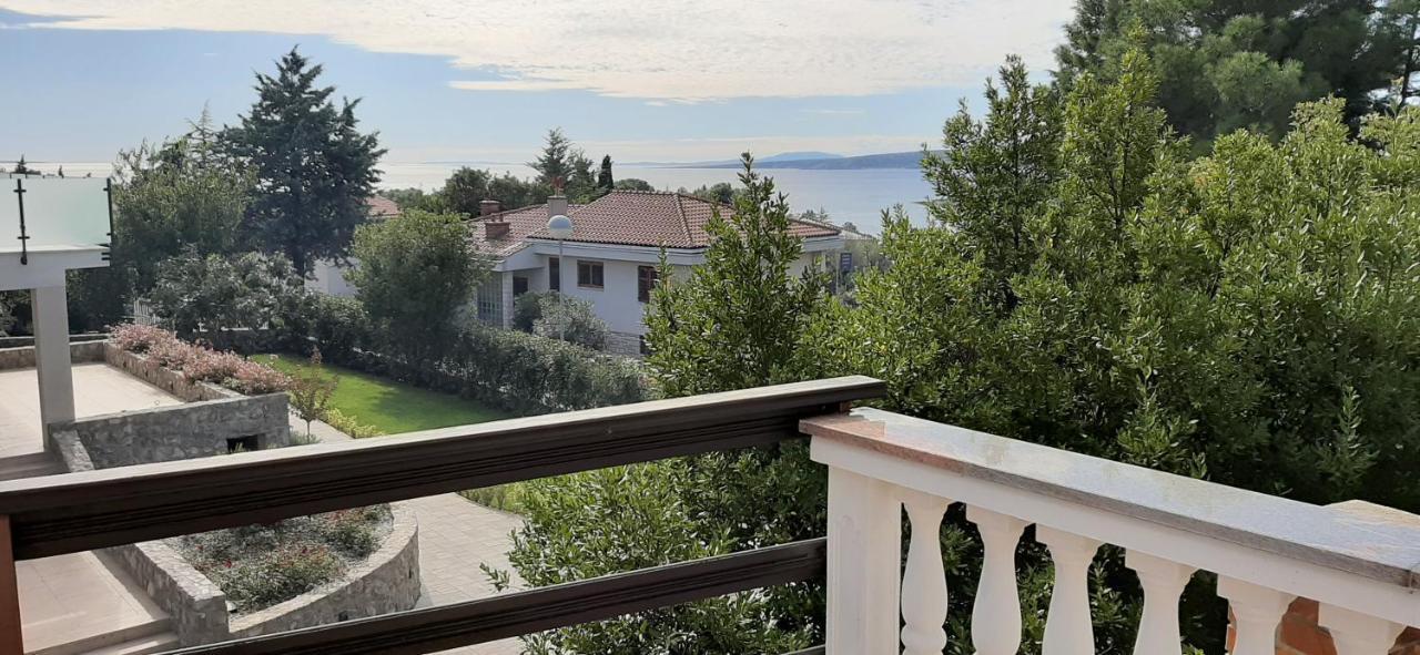 Apartment Krajacic Крк Экстерьер фото